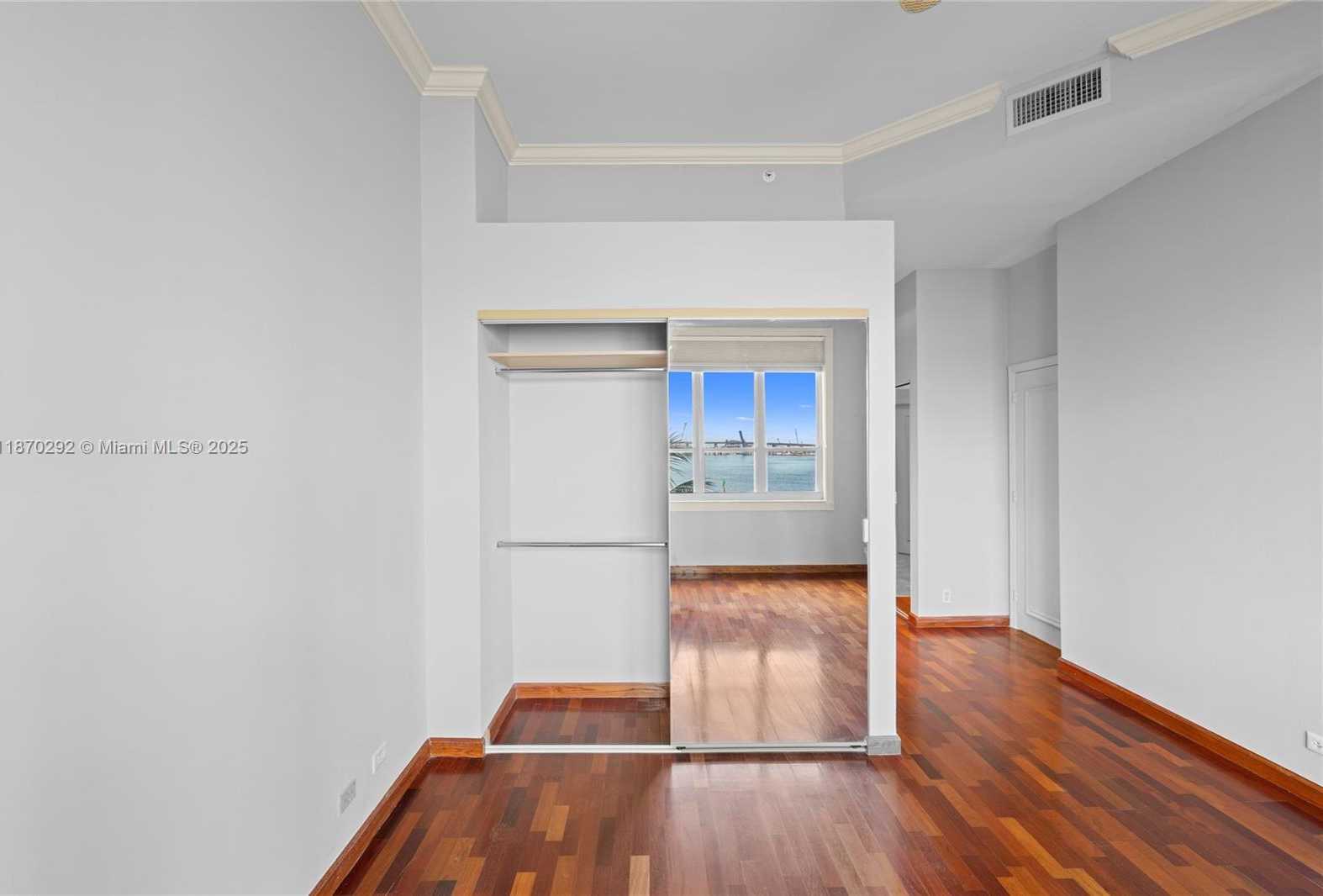 Small Image of 888 BRICKELL KEY DR #408, Miami Number 3