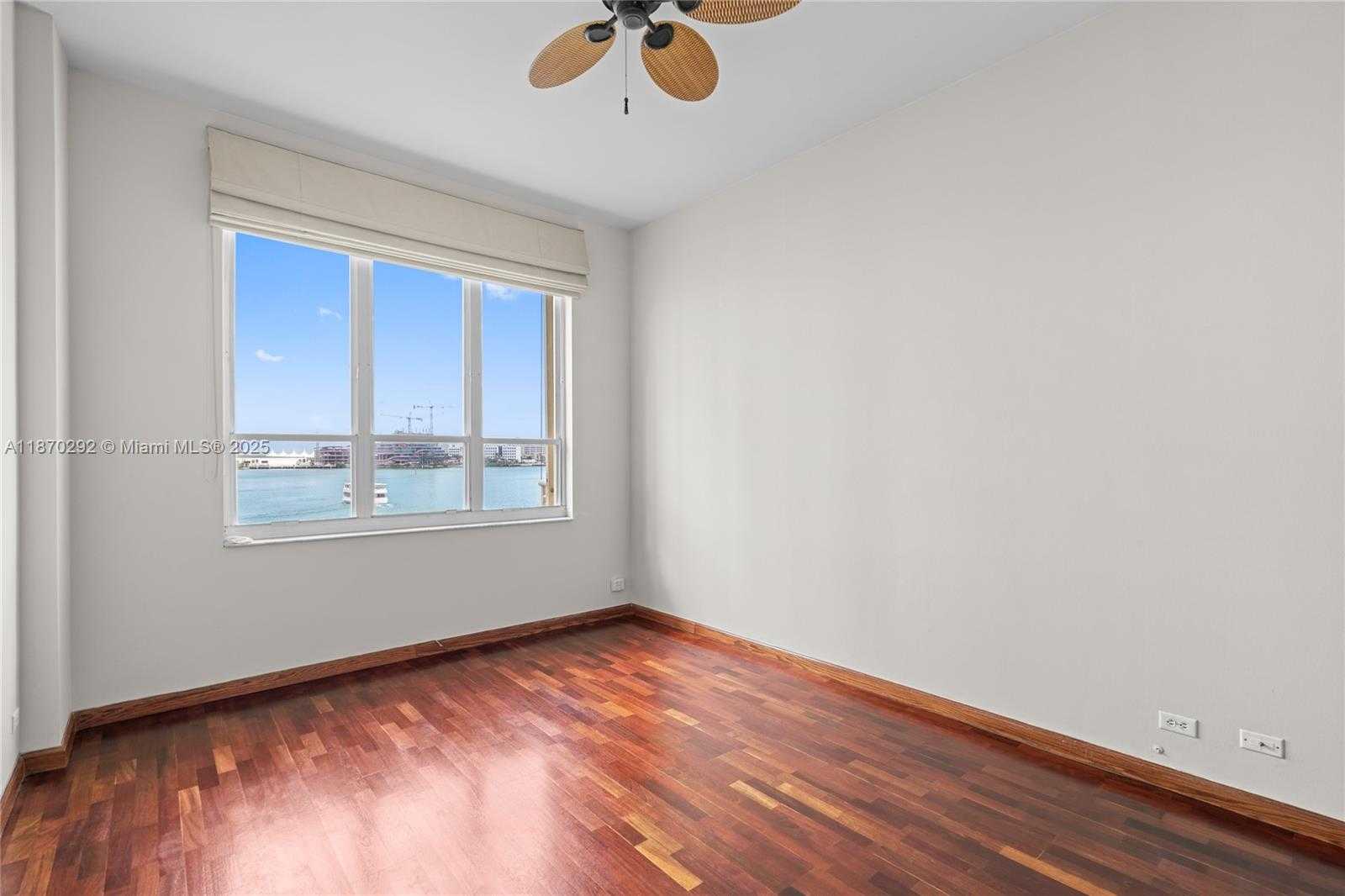 Small Image of 888 BRICKELL KEY DR #408, Miami Number 42