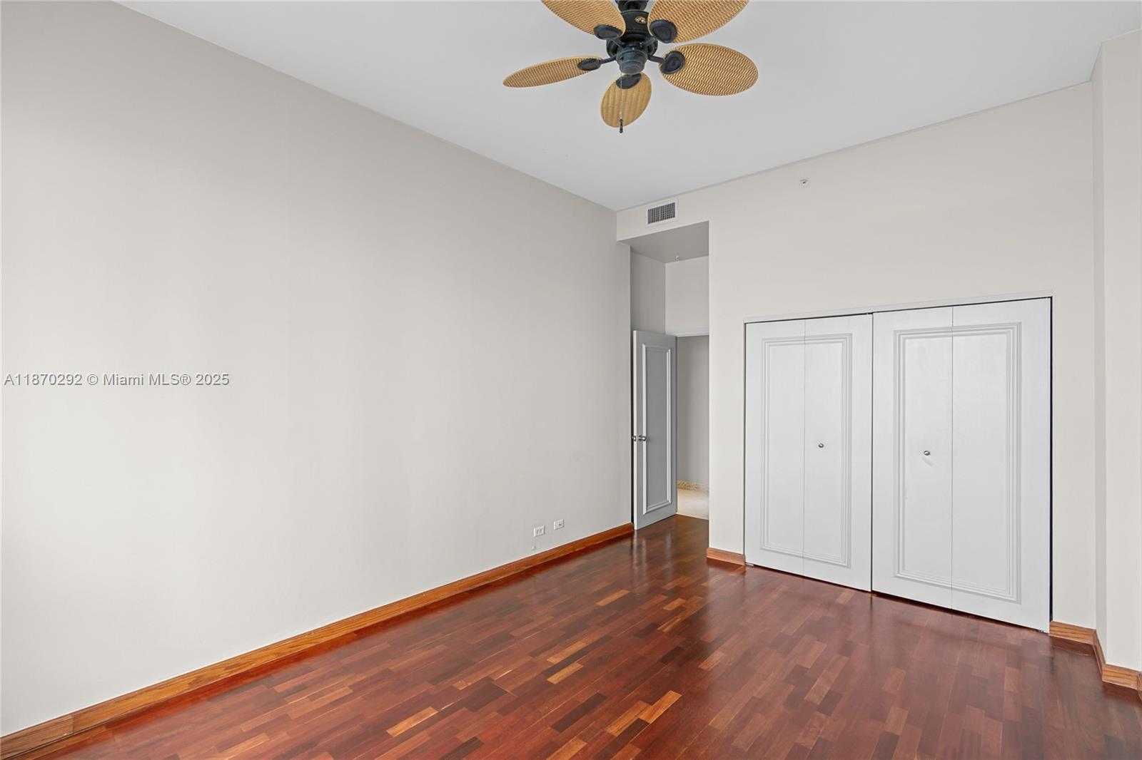 Small Image of 888 BRICKELL KEY DR #408, Miami Number 45