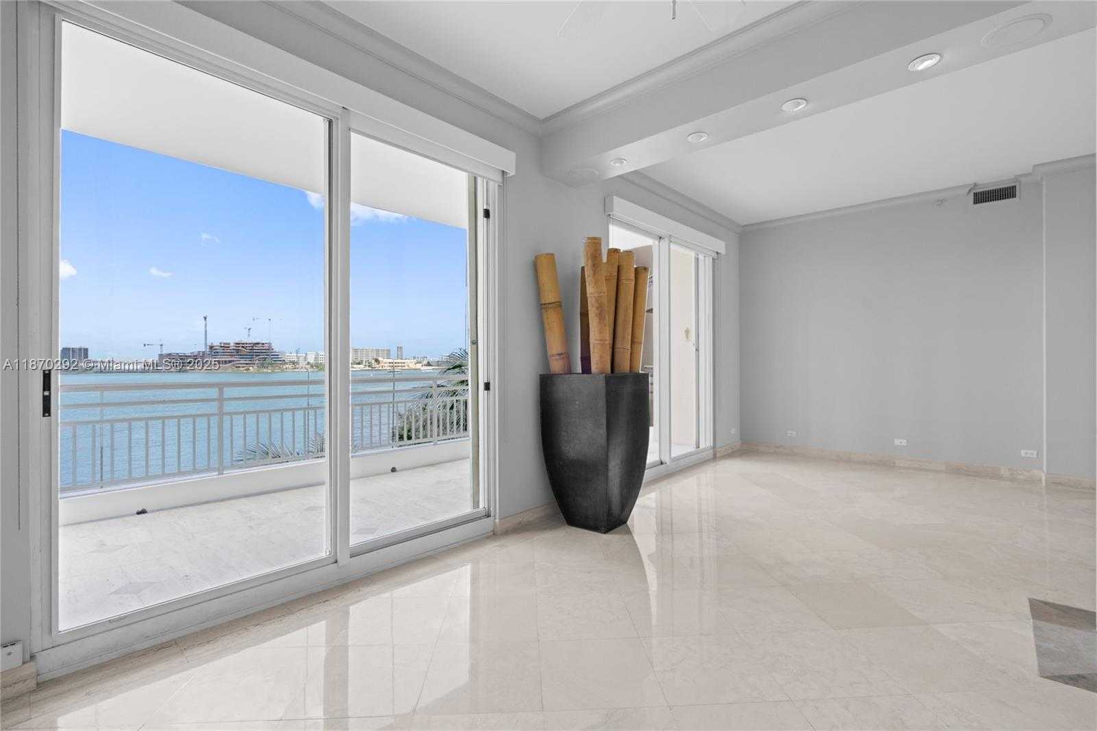 Small Image of 888 BRICKELL KEY DR #408, Miami Number 6