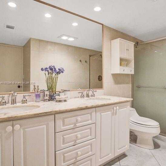 Small Image of 151 CRANDON BLVD #1130, Key Biscayne Number 17