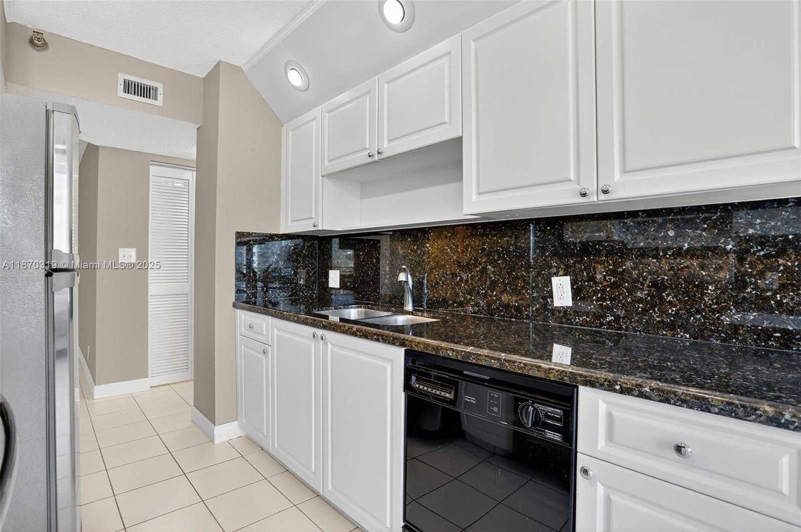 Small Image of 1500 NORTH OCEAN BLVD #502, Pompano Beach Number 19