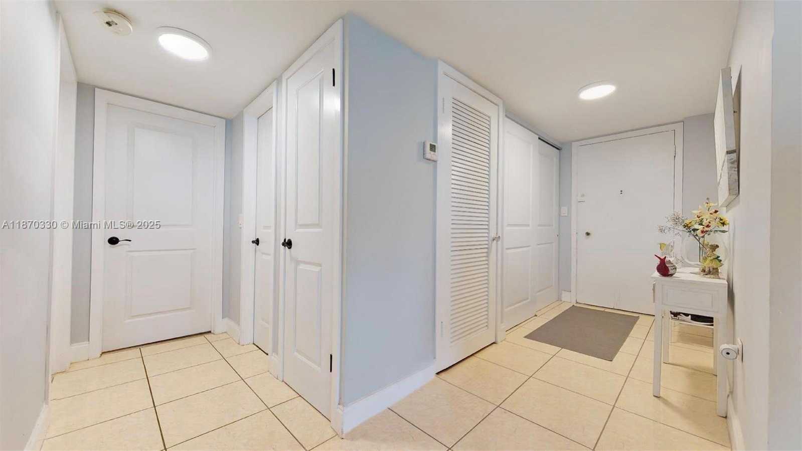 Small Image of 1801 SOUTH OCEAN DR #501, Hollywood Number 4