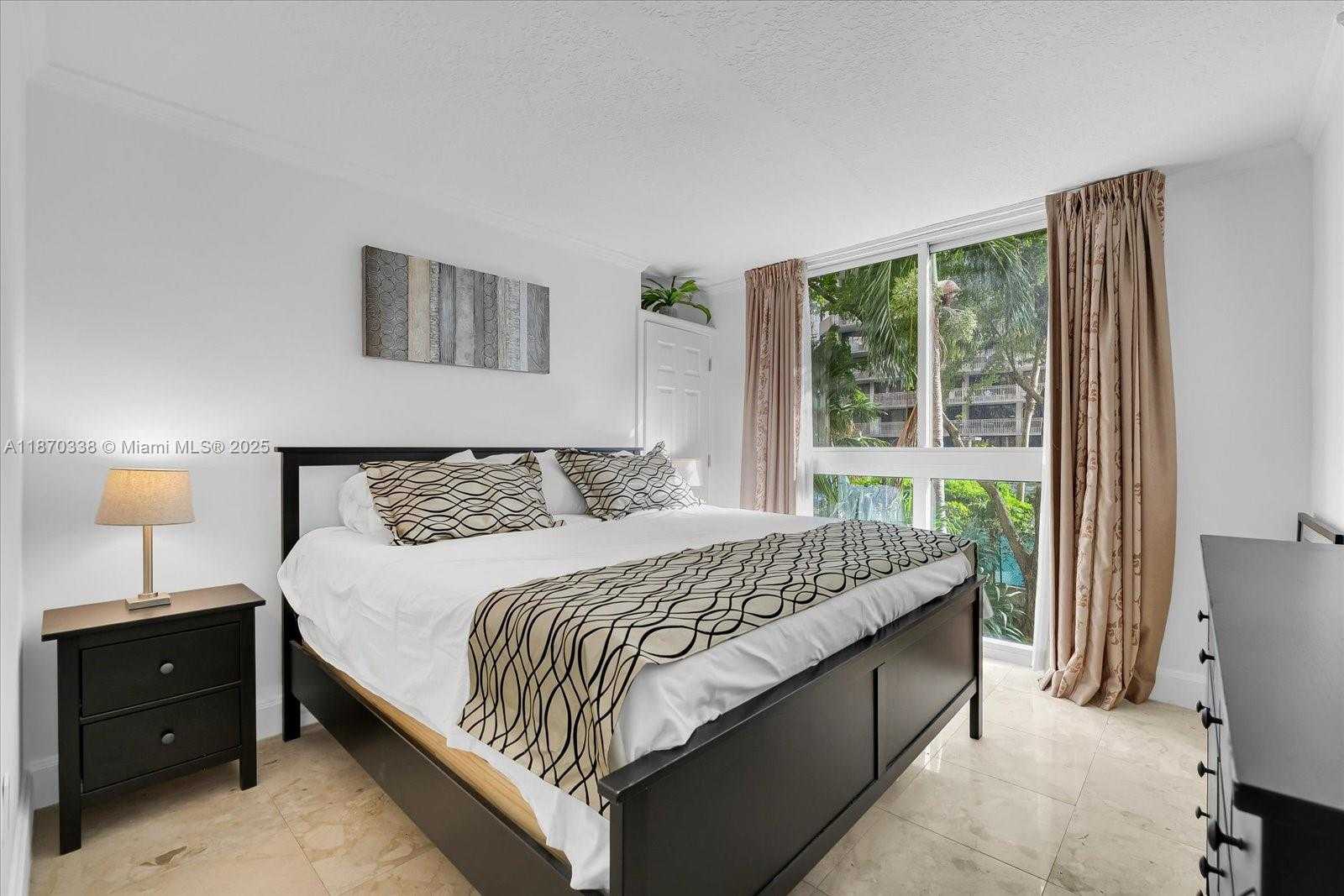 Small Image of 2951 SOUTH BAYSHORE DR #307, Miami Number 7