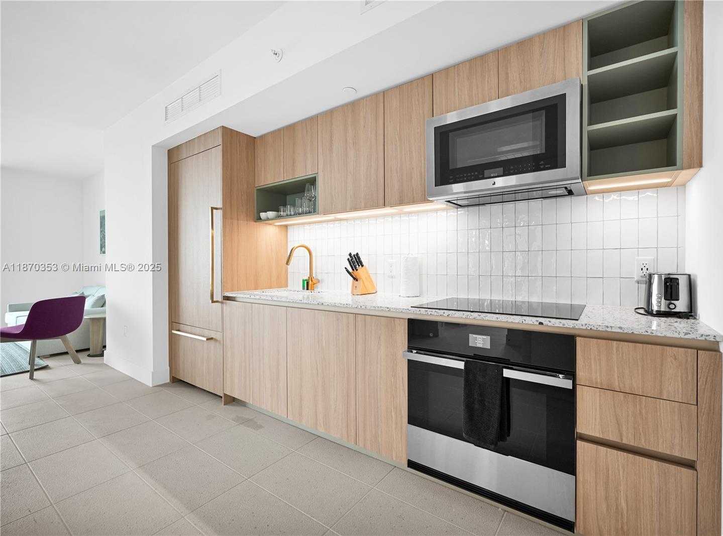 Small Image of 159 NORTH EAST 6TH ST #4015, Miami Number 9