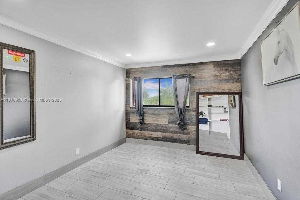 Small Image of 900 CRYSTAL LAKE DR #2B, Deerfield Beach Number 14