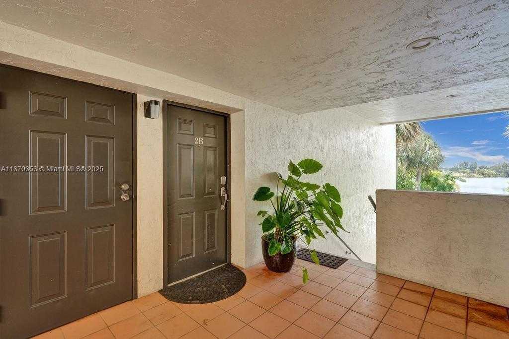 Small Image of 900 CRYSTAL LAKE DR #2B, Deerfield Beach Number 38
