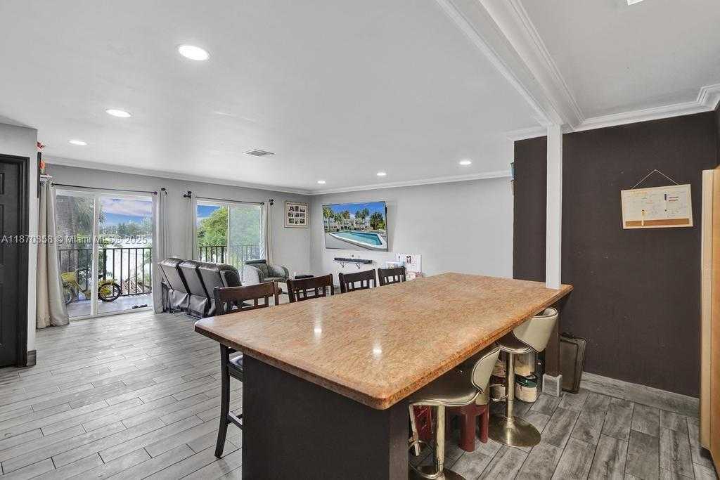 Small Image of 900 CRYSTAL LAKE DR #2B, Deerfield Beach Number 9