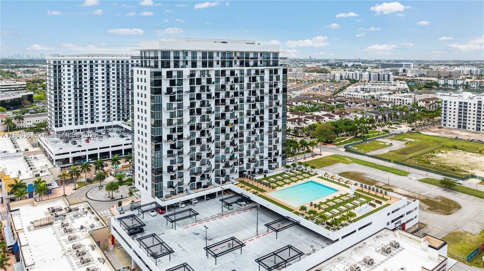 Small Image of 5252 NORTH WEST 85TH AVE #1909, Doral Number 4