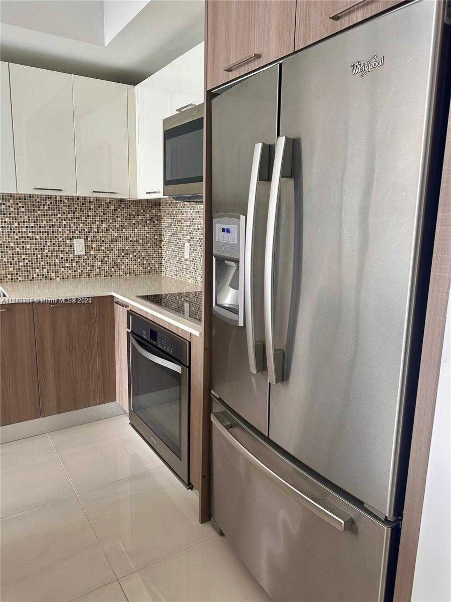Small Image of 5252 NORTH WEST 85TH AVE #1909, Doral Number 7