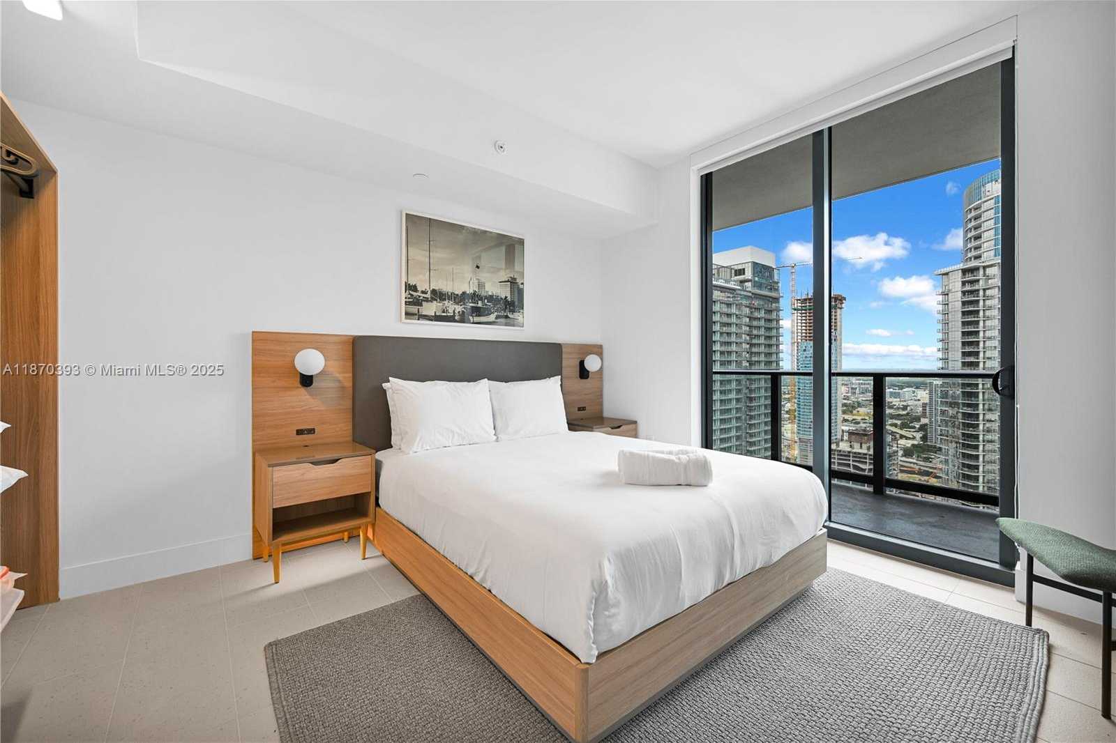Small Image of 159 NORTH EAST 6TH ST #3901, Miami Number 24