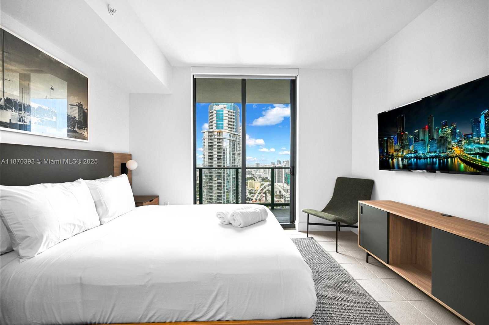 Small Image of 159 NORTH EAST 6TH ST #3901, Miami Number 5