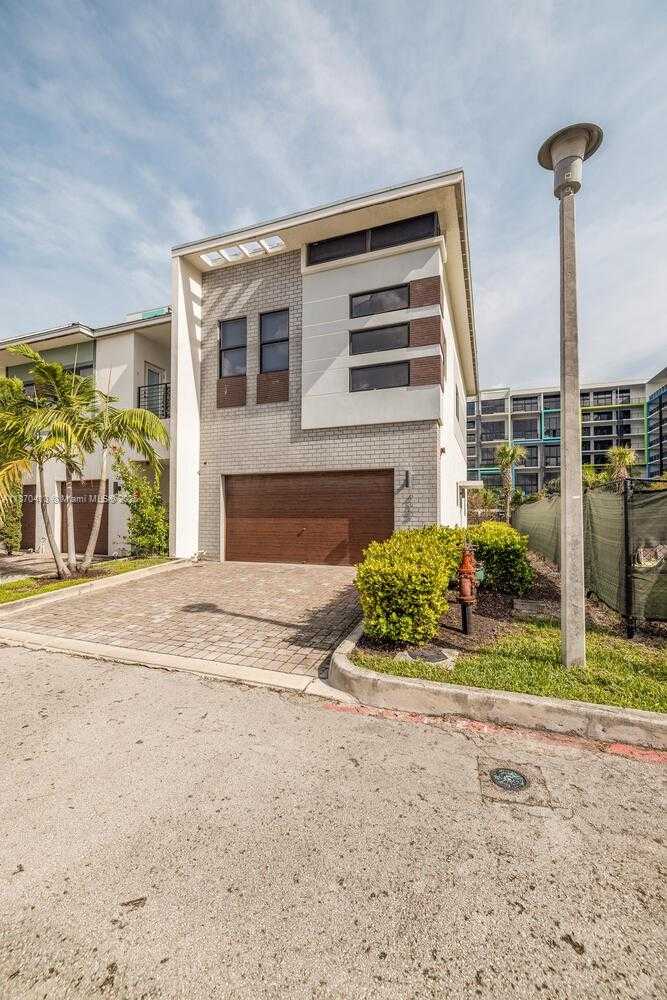 Small Image of 4369 NORTH WEST 9TH ST, Plantation Number 1