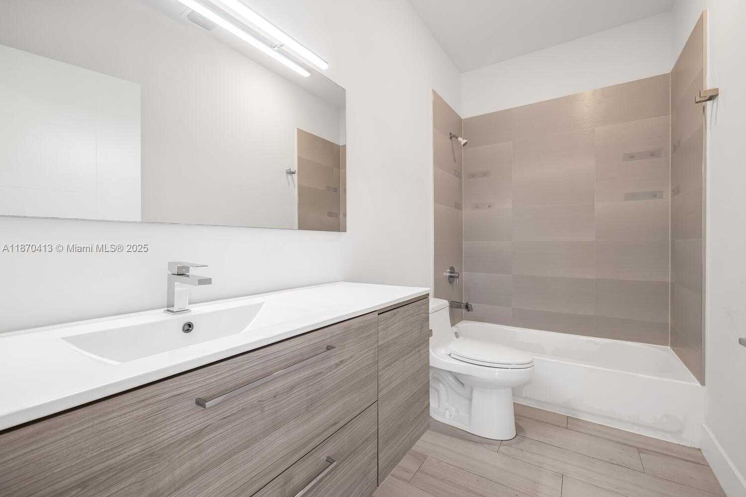 Small Image of 4369 NORTH WEST 9TH ST, Plantation Number 15