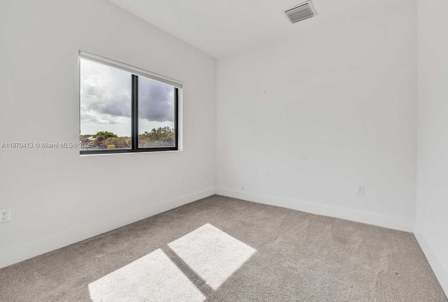 Small Image of 4369 NORTH WEST 9TH ST, Plantation Number 18