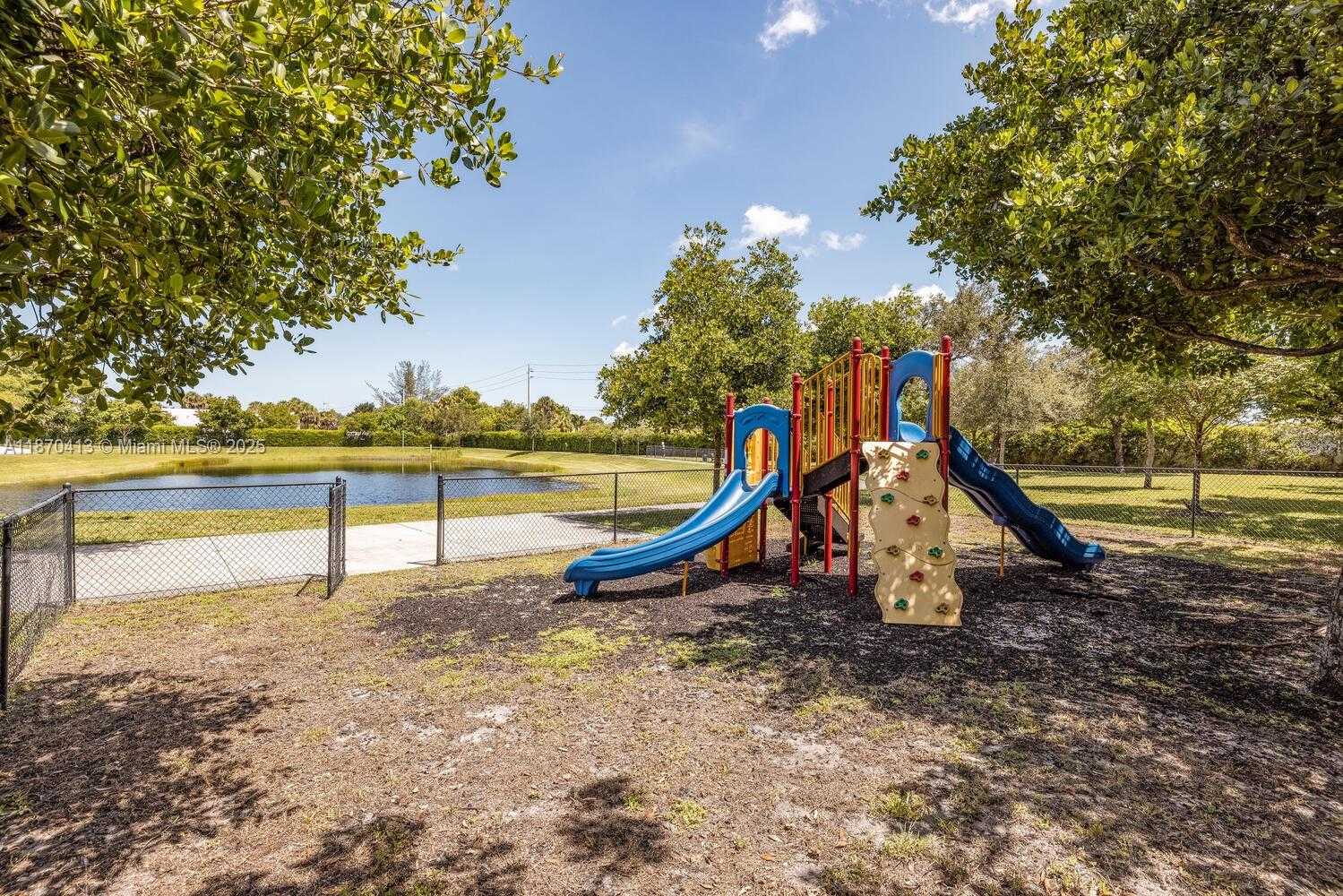 Small Image of 4369 NORTH WEST 9TH ST, Plantation Number 28