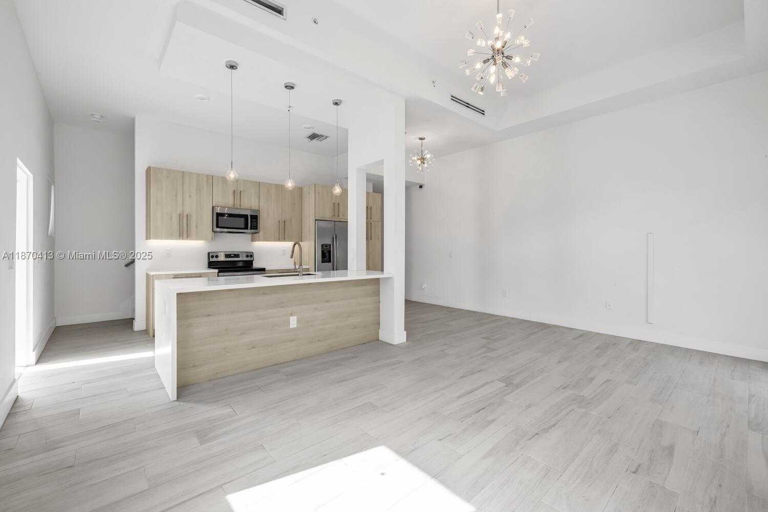 Small Image of 4369 NORTH WEST 9TH ST, Plantation Number 3