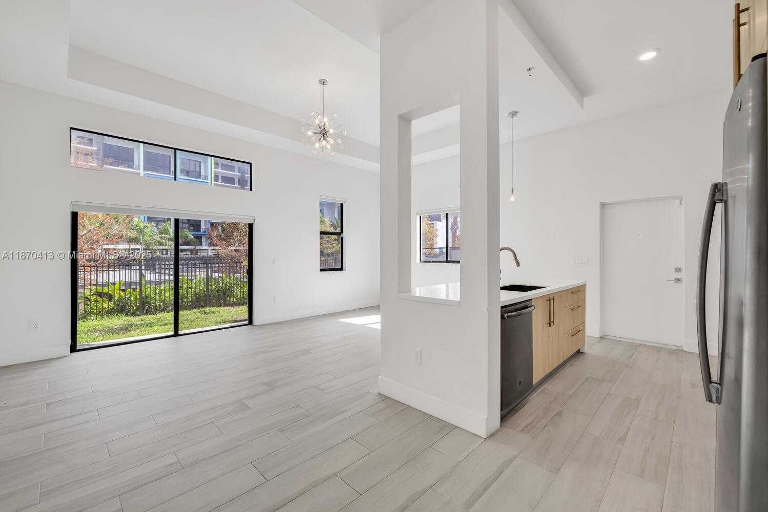 Small Image of 4369 NORTH WEST 9TH ST, Plantation Number 6