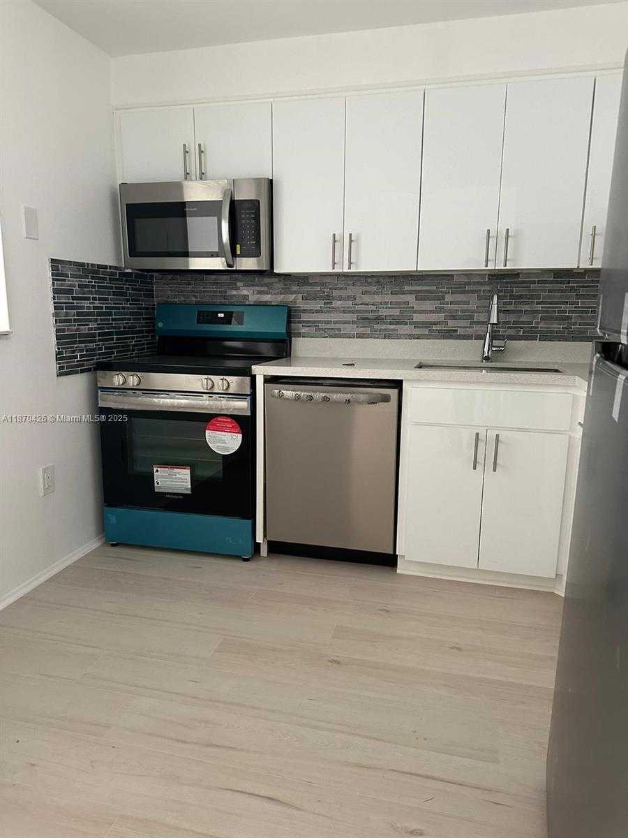Small Image of 16851 NORTH EAST 23RD AVE #B604, North Miami Beach Number 2