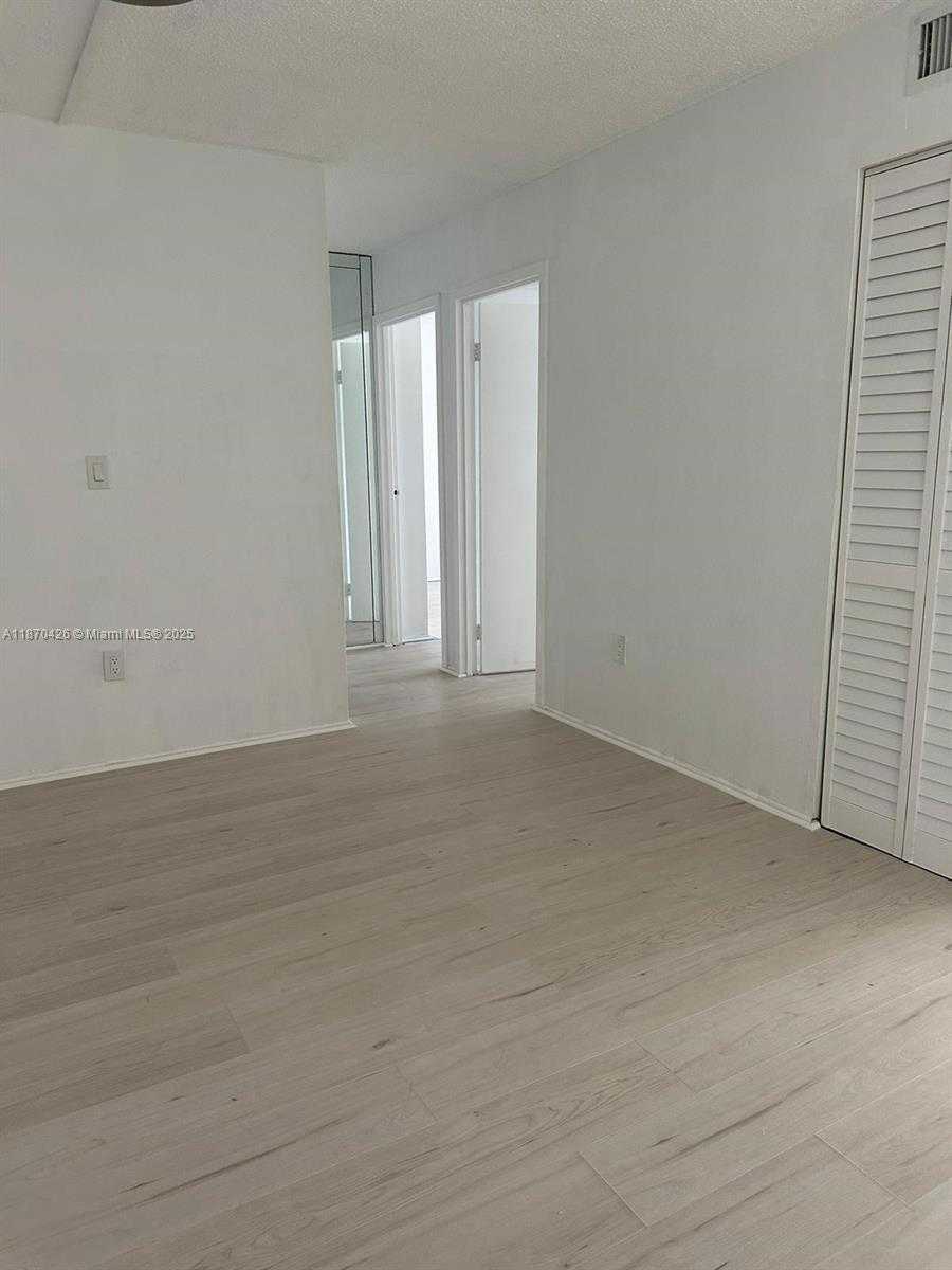 Small Image of 16851 NORTH EAST 23RD AVE #B604, North Miami Beach Number 4