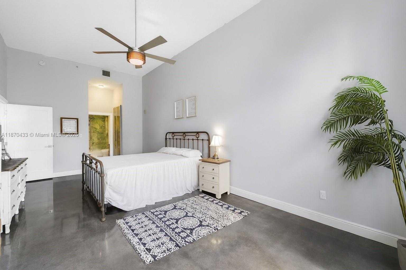 Small Image of 2000 NORTH BAYSHORE DR #114, Miami Number 11