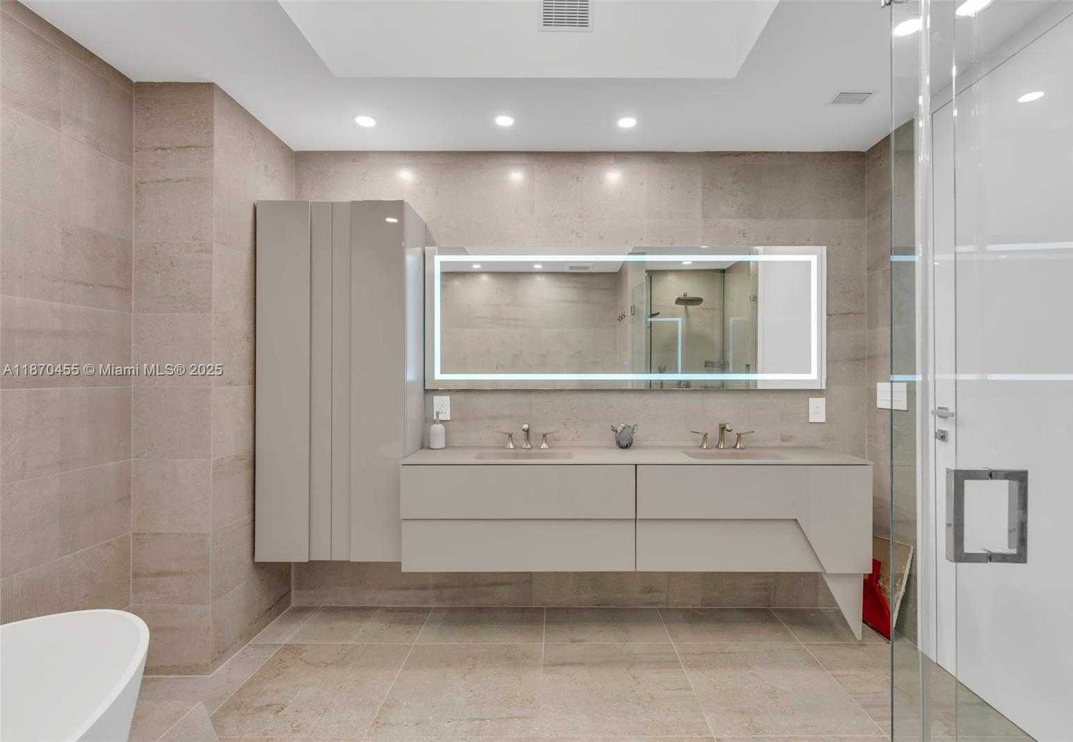 Small Image of 18201 COLLINS AVE #4606, Sunny Isles Beach Number 14