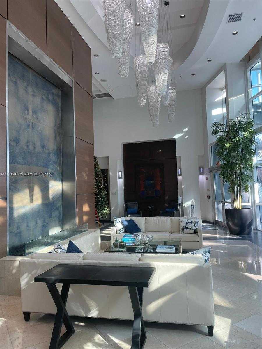 Small Image of 1155 BRICKELL BAY DR #805, Miami Number 7