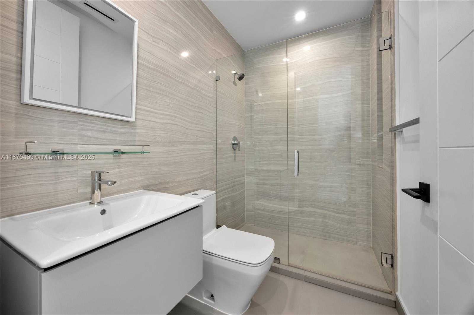 Small Image of 617 ALMERIA AVE, Coral Gables Number 37