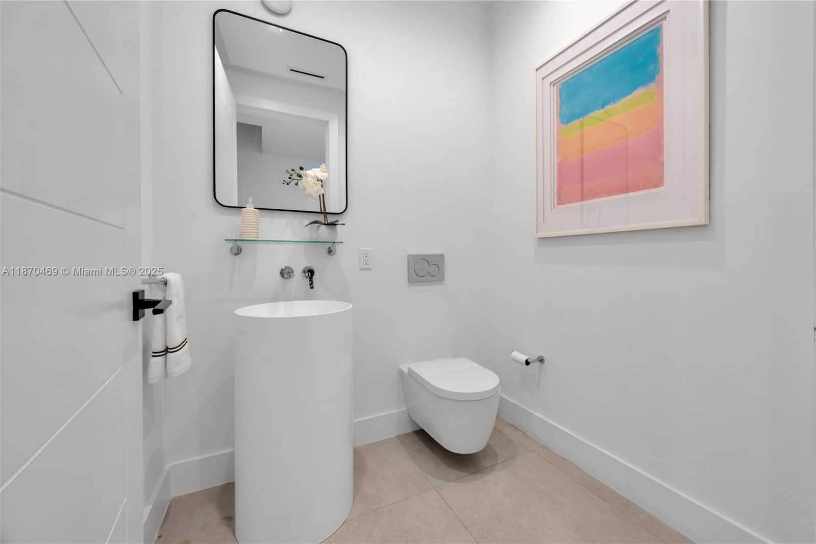 Small Image of 617 ALMERIA AVE, Coral Gables Number 39