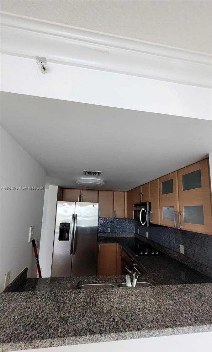 Small Image of 2101 BRICKELL AVE #1109, Miami Number 2