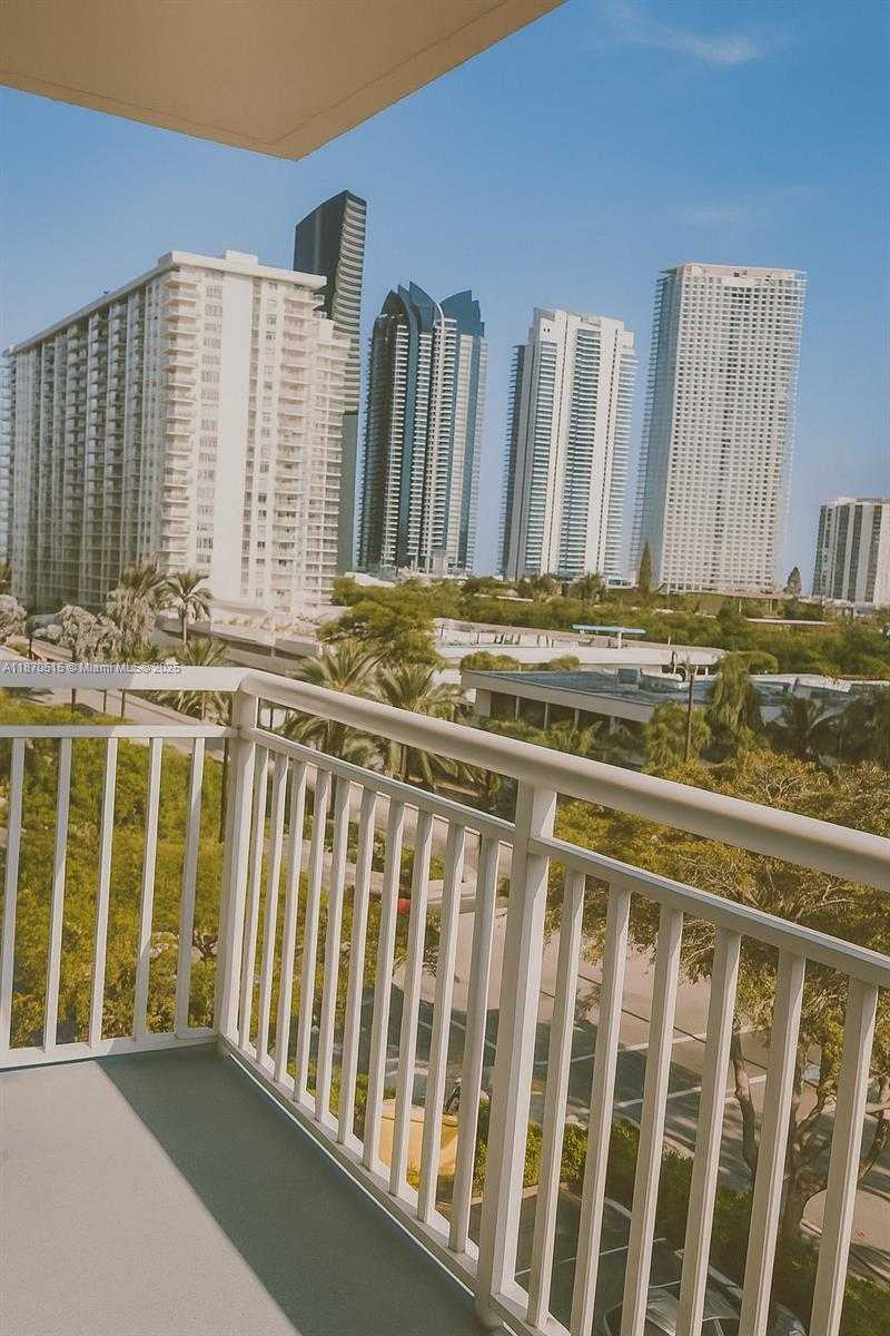 Small Image of 251 174TH ST #515, Sunny Isles Beach Number 17