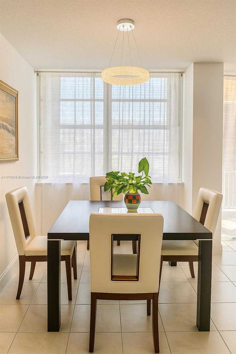 Small Image of 251 174TH ST #515, Sunny Isles Beach Number 4