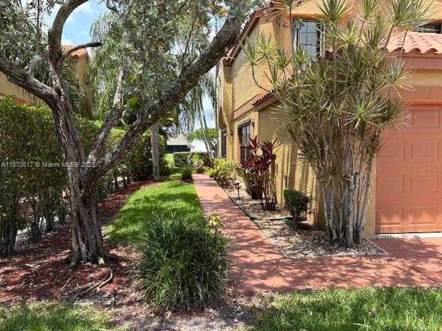 Small Image of 19907 VILLA LANTE PLACE, Boca Raton Number 2