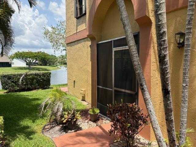 Small Image of 19907 VILLA LANTE PLACE, Boca Raton Number 3