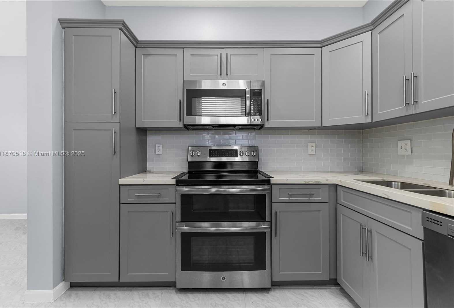 Small Image of 16859 SOUTH WEST 1ST MNR, Pembroke Pines Number 6