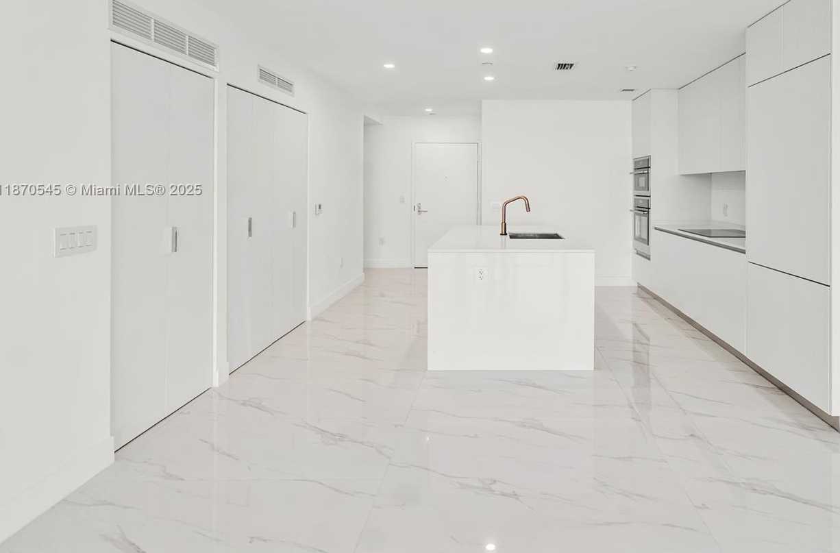 Small Image of 700 NORTH EAST 24TH ST #4102, Miami Number 19