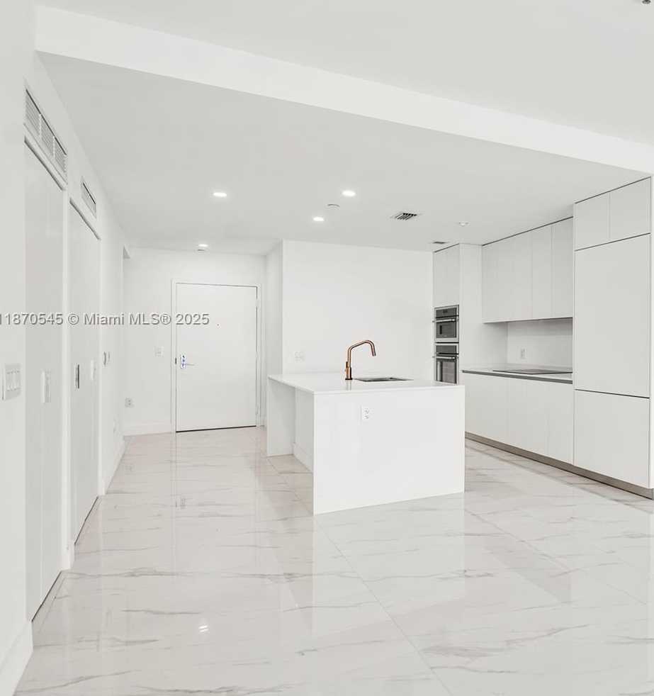 Small Image of 700 NORTH EAST 24TH ST #4102, Miami Number 23