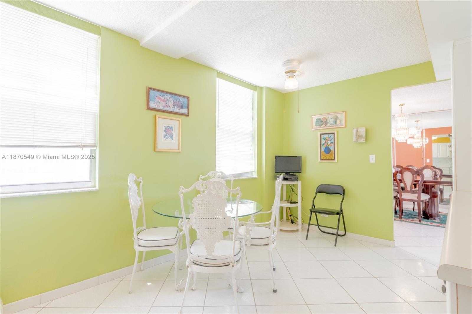 Small Image of 251 174TH ST #1605, Sunny Isles Beach Number 19