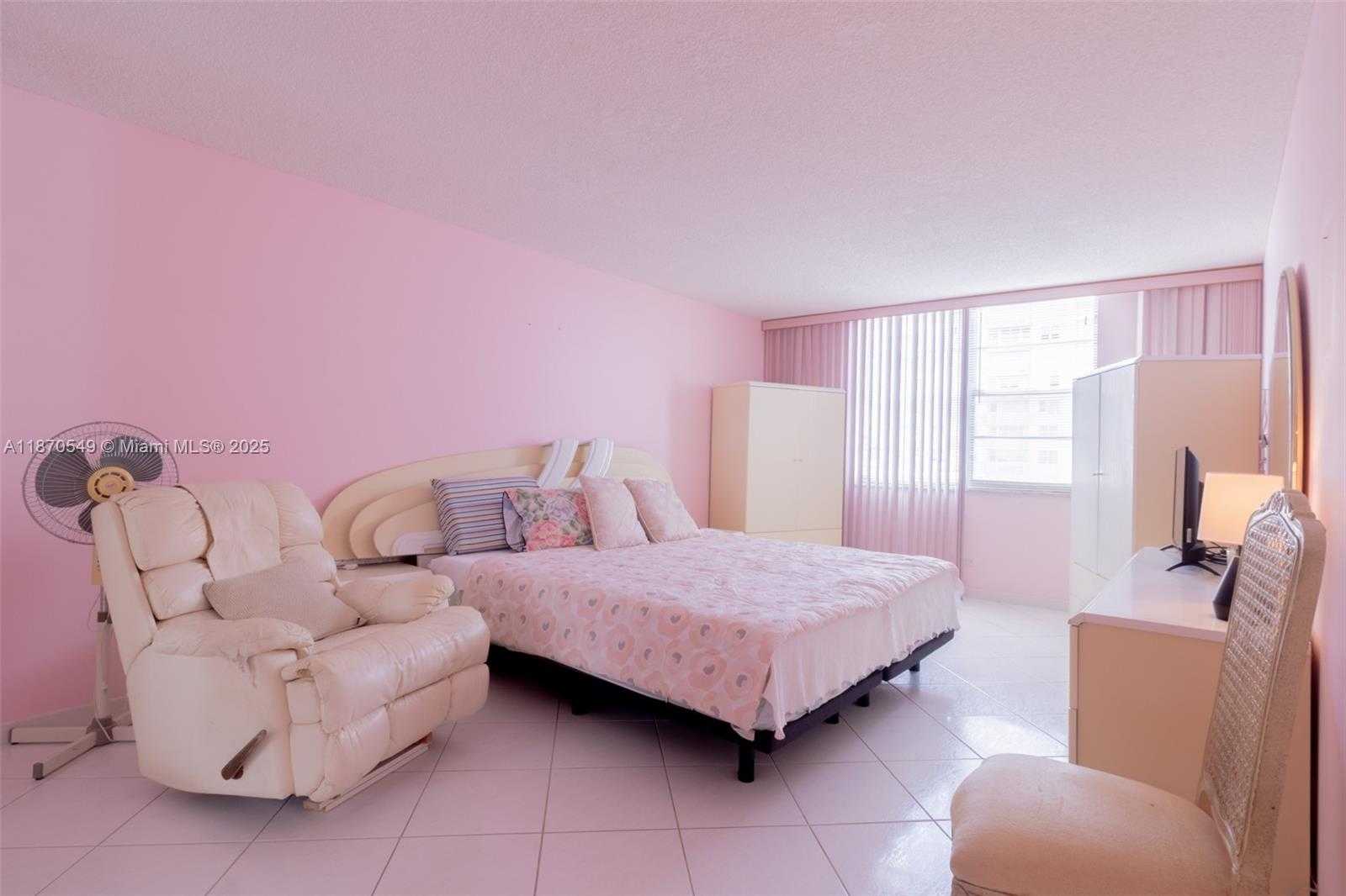 Small Image of 251 174TH ST #1605, Sunny Isles Beach Number 32