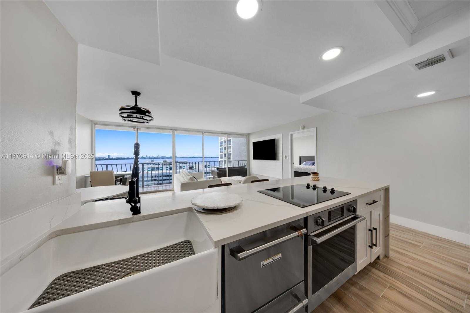 Small Image of 7601 EAST TREASURE DR #1722, North Bay Village Number 15