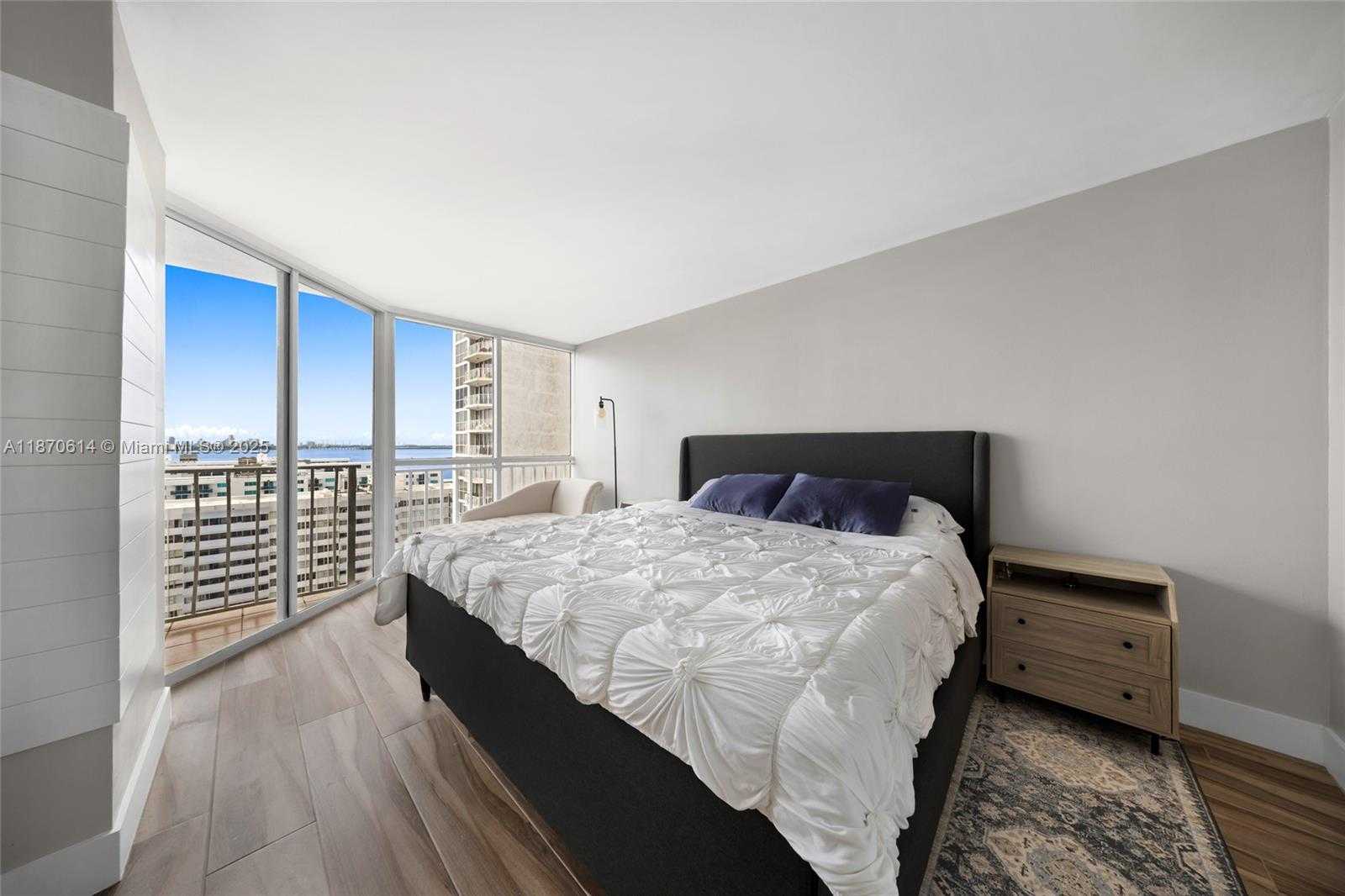 Small Image of 7601 EAST TREASURE DR #1722, North Bay Village Number 29