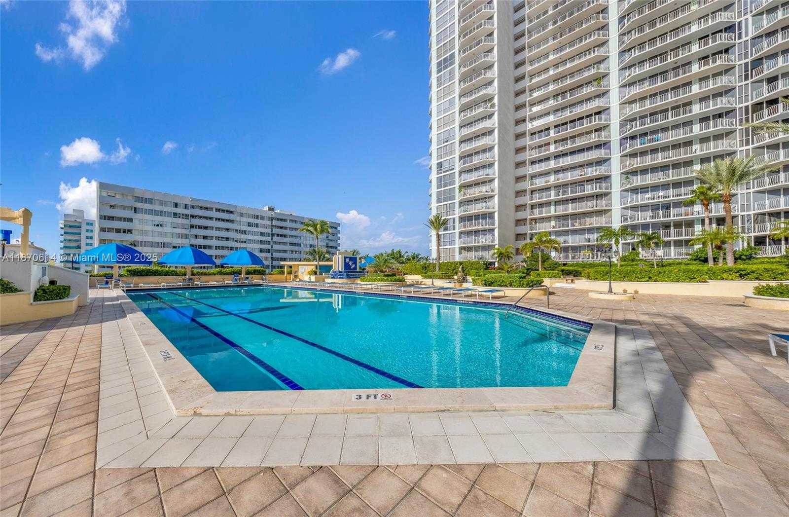 Small Image of 7601 EAST TREASURE DR #1722, North Bay Village Number 3