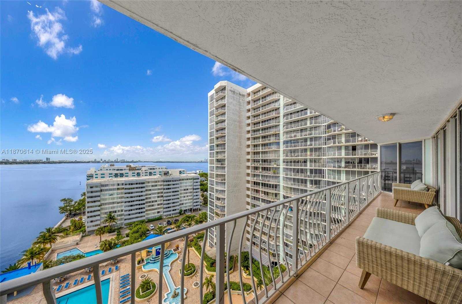 Small Image of 7601 EAST TREASURE DR #1722, North Bay Village Number 39