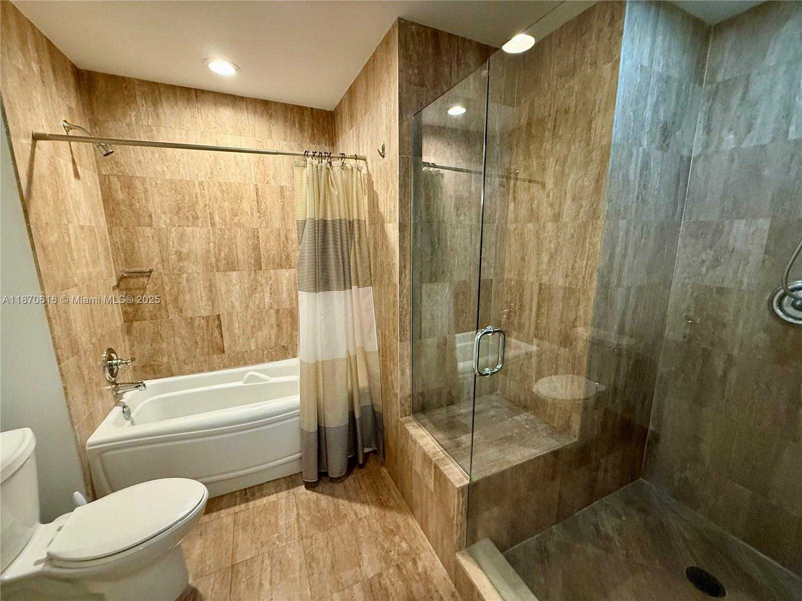 Small Image of 300 SOUTH BISCAYNE BLVD #T-3014, Miami Number 5