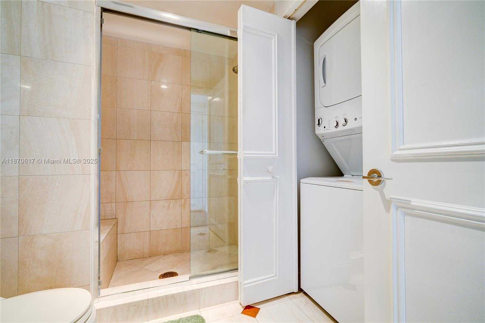 Small Image of 2000 ISLAND BLVD #710, Aventura Number 11