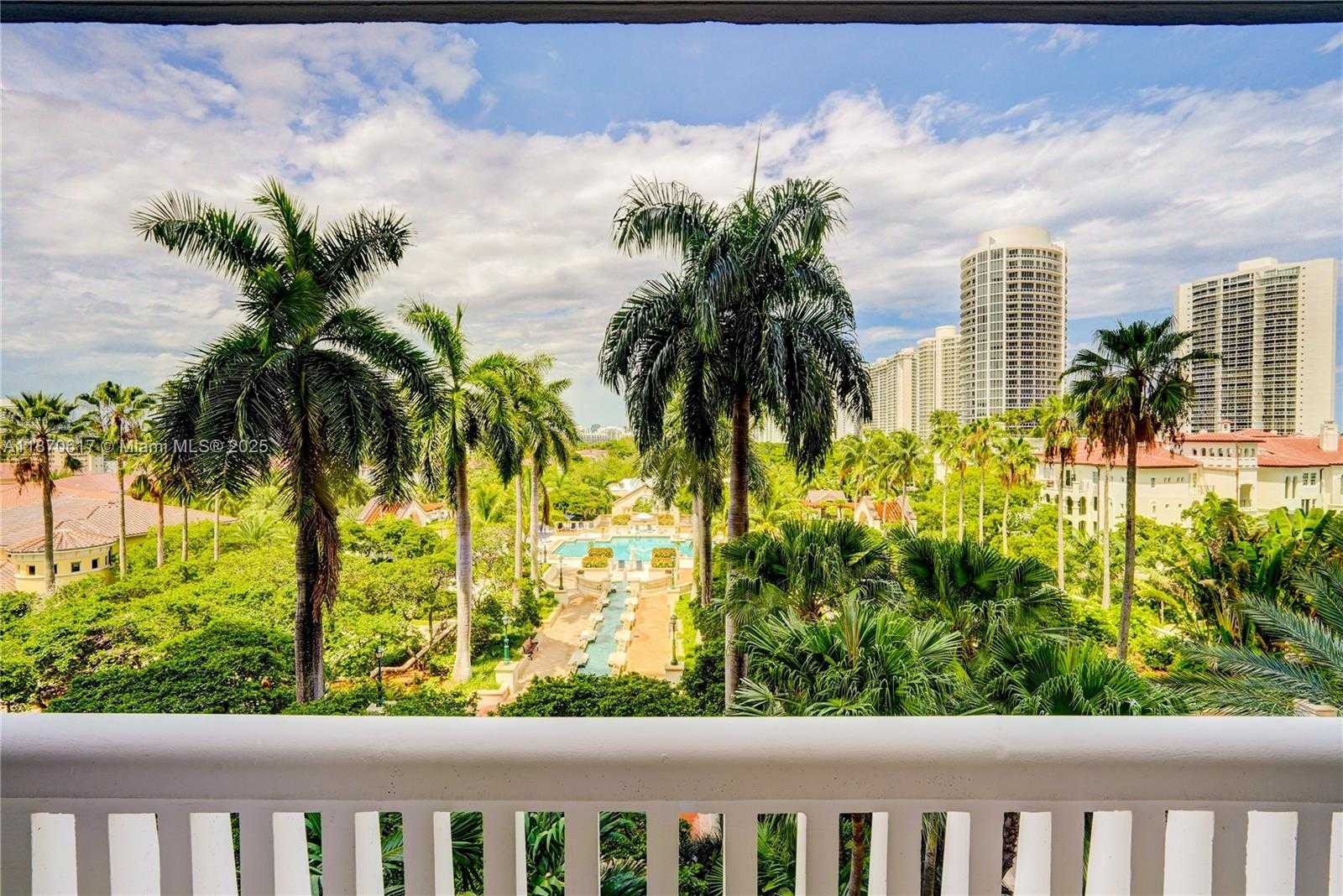 Small Image of 2000 ISLAND BLVD #710, Aventura Number 19