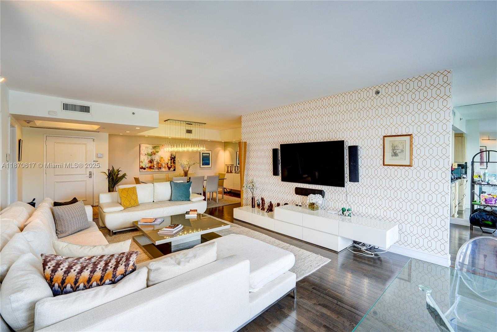 Small Image of 2000 ISLAND BLVD #710, Aventura Number 2