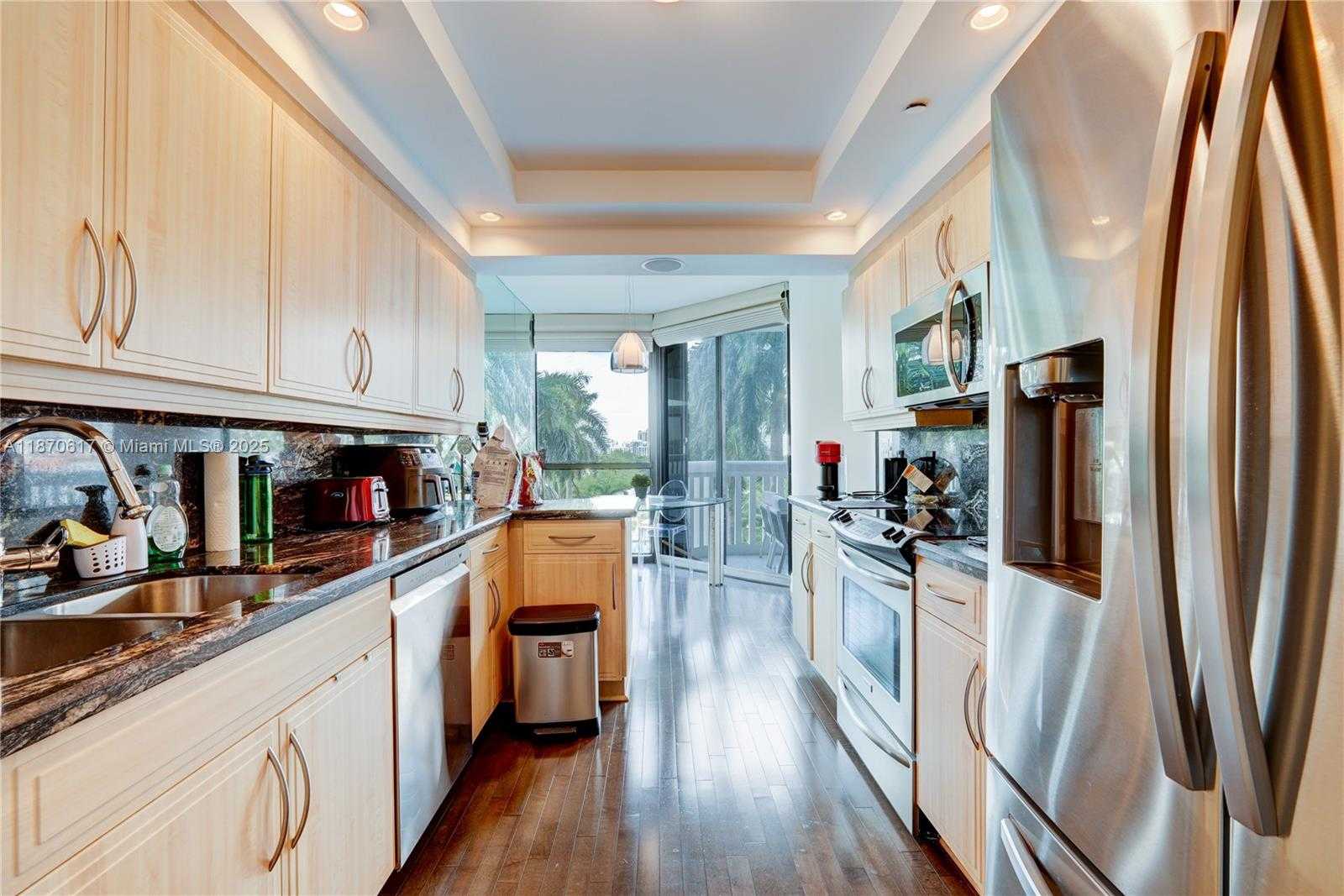 Small Image of 2000 ISLAND BLVD #710, Aventura Number 6