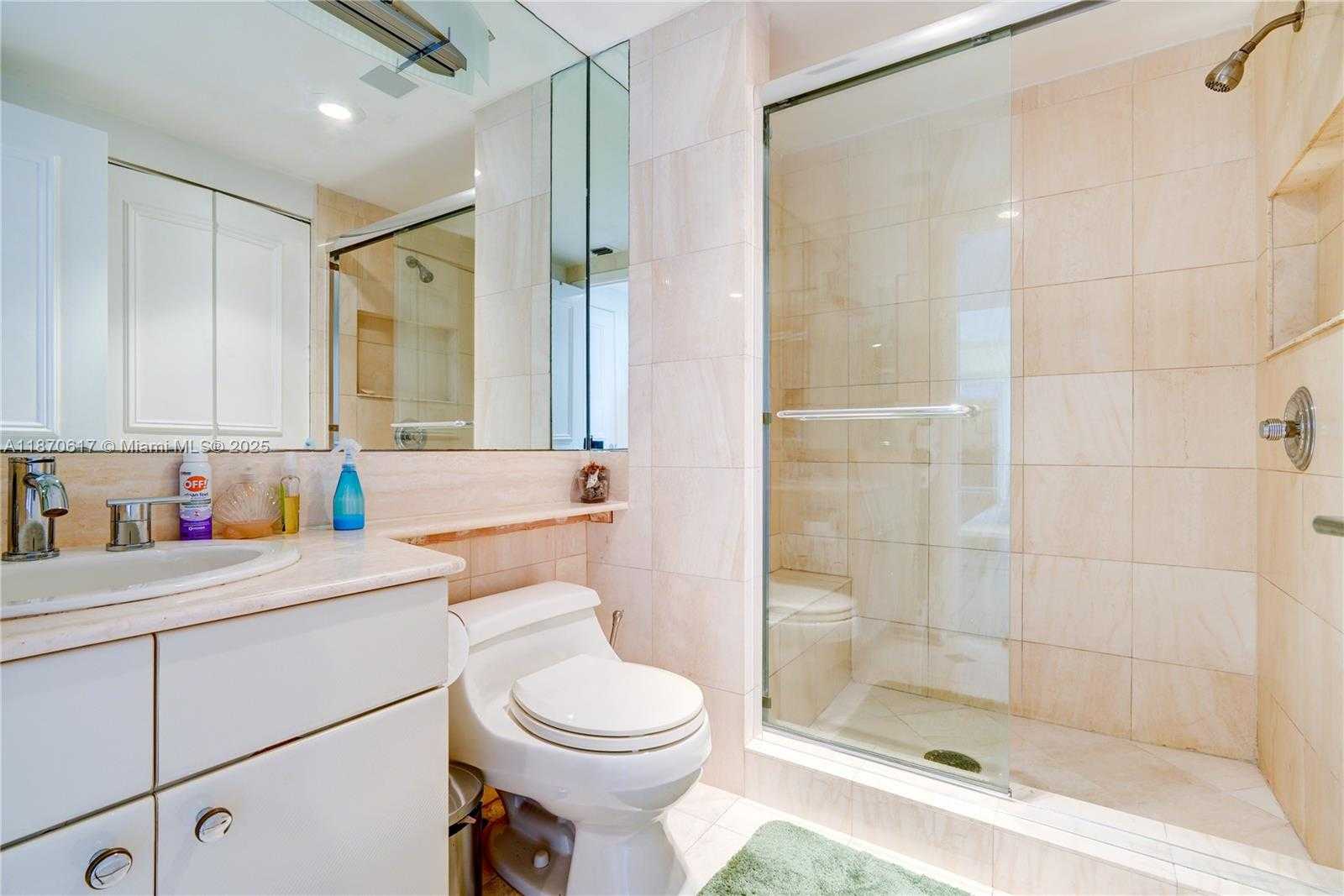 Small Image of 2000 ISLAND BLVD #710, Aventura Number 9