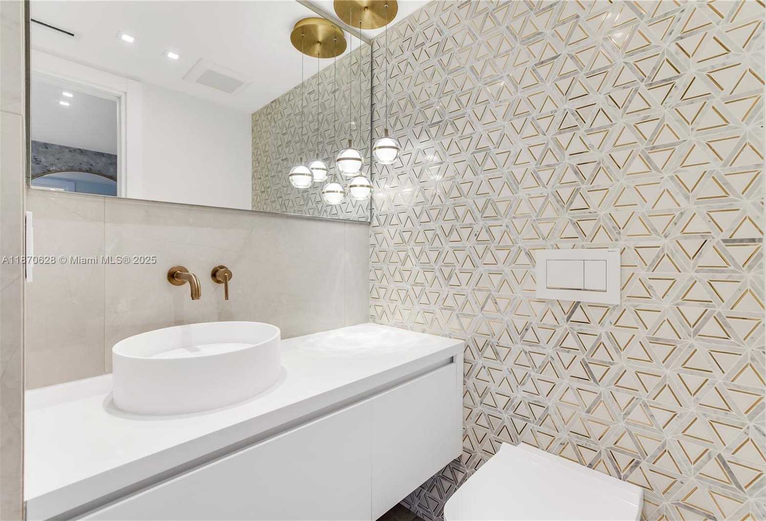 Small Image of 10155 COLLINS AVE #1605, Bal Harbour Number 13